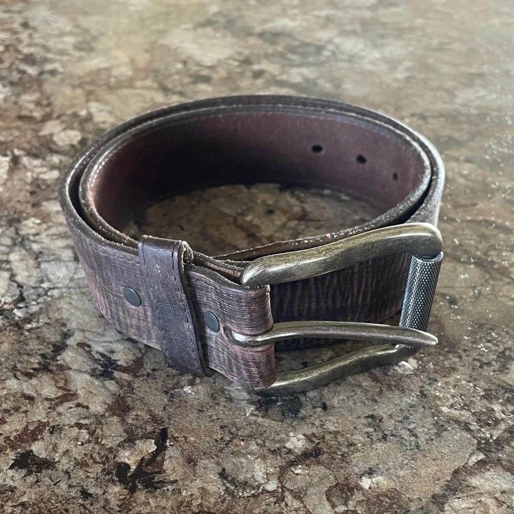 Justin Brown Leather Men's Belt Weatern 32 USA Antique Silver-Tone Buckle Rodeo